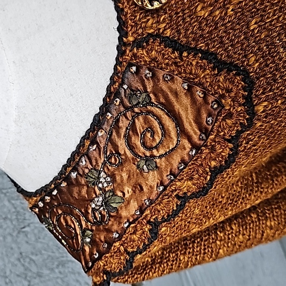 HOT KNOTS Vintage Sweater - Picture 3 of 7